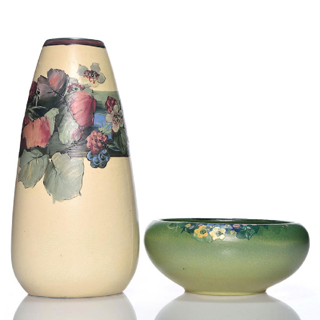 2 Weller: Hudson bowl + White & Decorated vase (1 of 2)
