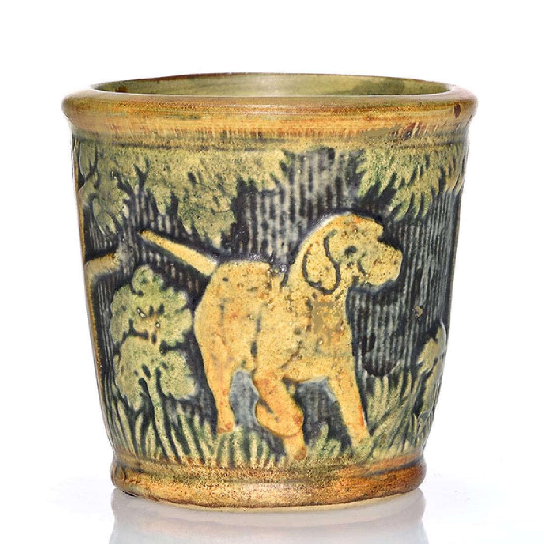 Weller Knifewood tumbler, hunting dog, 3 1/4 inches (1 of 2)
