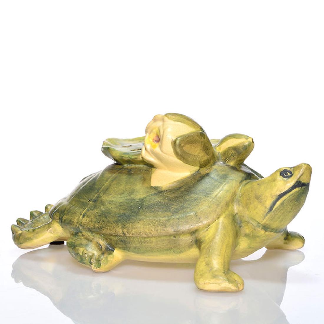 Weller Muskota turtle flower frog, 4 5/8 x 9 1/2 inches (1 of 2)