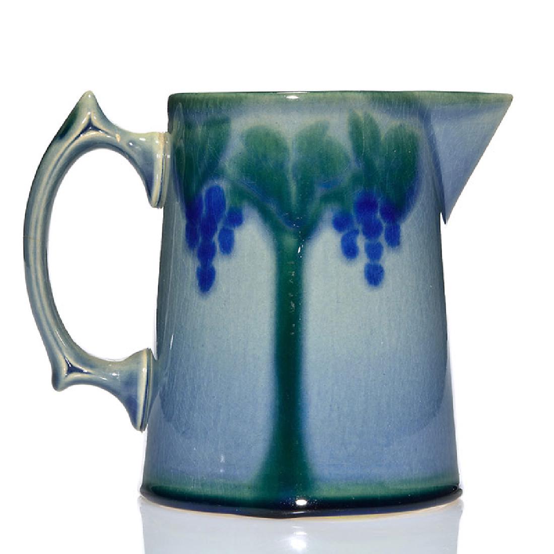 UND pitcher, grapes, Fried, 5 1/2 inches (1 of 2)