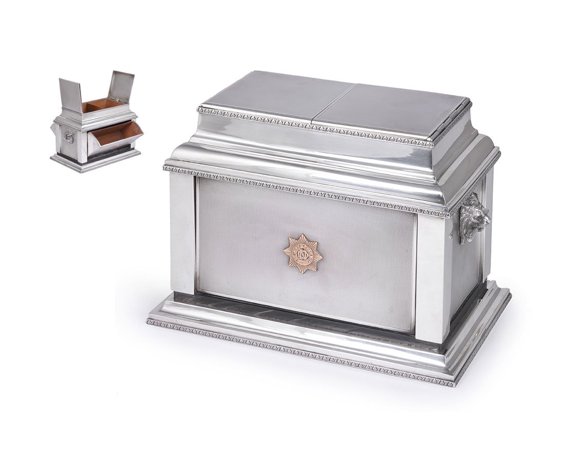 A GEORGE V SILVER PATENT CIGARETTE BOX, DYAS BEVERLEY: A GEORGE V SILVER PATENT CIGARETTE BOX, DYAS BEVERLEY HAMPTON, LONDON, 1928, RETAILED BY MAPPIN & WEBB LTD. rectangular, with engine-turned panels and formal leaf borders, applied front and back with 