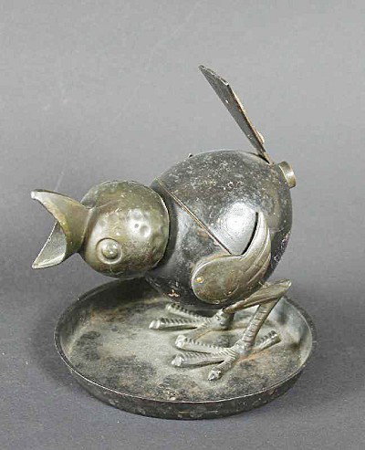 Art Deco cigar cutter c. 1920/30, bird motif, good: Art Deco Zigarrenabschneider um 1920/1930, in Vogeldarstellung, gute Qualität, H=17,0 L=16,0cm