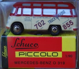 5 Model Buses Schuco Piccolo, Mercedes Benz O 319: Mercedes Benz Kleinbus O 319, Piccolo Modell von Schuco im Maßstab 1:90. Lot von 5 Stück, unbenutzt im Originalkarton. "Truck-Radio", limitierte Auflage von 200 Stück, restlos vergriffen.