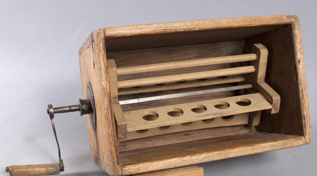 Churn, horizontal, rectangular wooden box, function - 2