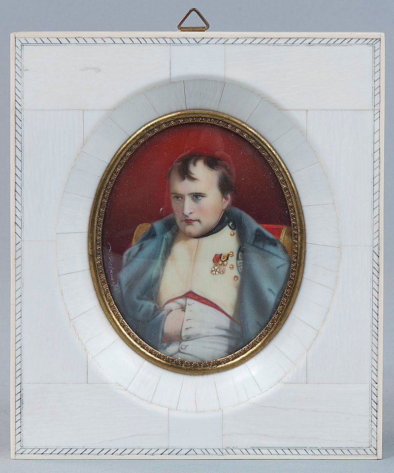 Portrait "Napoleon Bonaparte", miniature painting: Portrait "Napoleon Bonaparte", miniature painting in tempera on ivory, mammoth ivory handcrafted frame with signature M.Delmoche. Handmade according to CITES regulations. H = 14.5 W = 13.0 cm Portrait