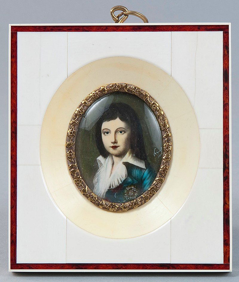 Portrait of "Youth", miniature painting in tempera: Portrait of "Youth", miniature painting in tempera on ivory, mammoth ivory handcrafted frame. Handmade according to CITES regulations. H = 10.0 W = 9.0 cm Portrait "Jüngling", Miniatur Lupenmalerei i