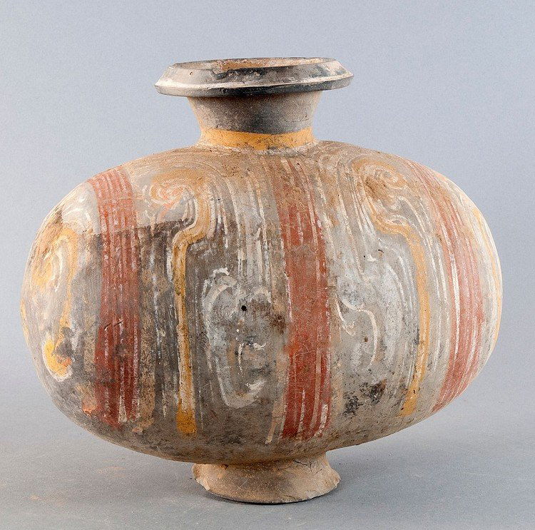Cocoon vessel, China Han dynasty (206 BC to 220 AD), gr: Cocoon vessel, China Han dynasty (206 BC to 220 AD), gray earthenware with excellent cold-preserved original polychrome paint. Clouds and decorative banding on the bulbous part of the neck pot. H = 26