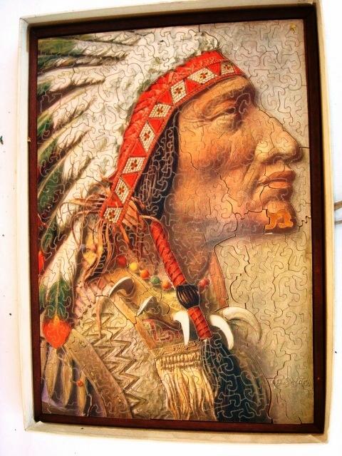 ARTENO WOODEN JIGSAW PUZZLE - NATIVE AMERICAN: VINTAGE PUZZLE IN ORIG. BOX WITH WOODEN TRAY, SIGNED SEIDEL