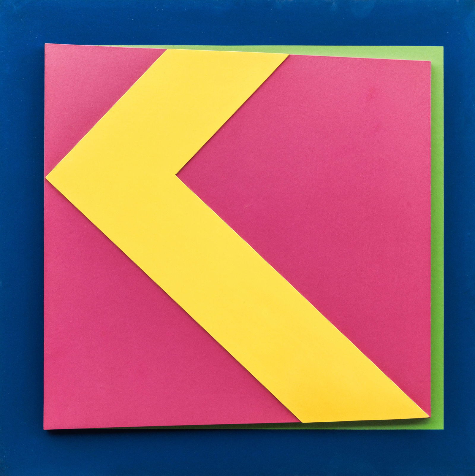 JEAN DUBOIS (1923-1990): Description EN'Composition de lisas - jaune', 1974. Relief, painted and varnished. Signed and dated on the reverse 'Jean Dubois 1974'.Beschrijving NL'Composition de lisas - jaune', 1974. Reliëf