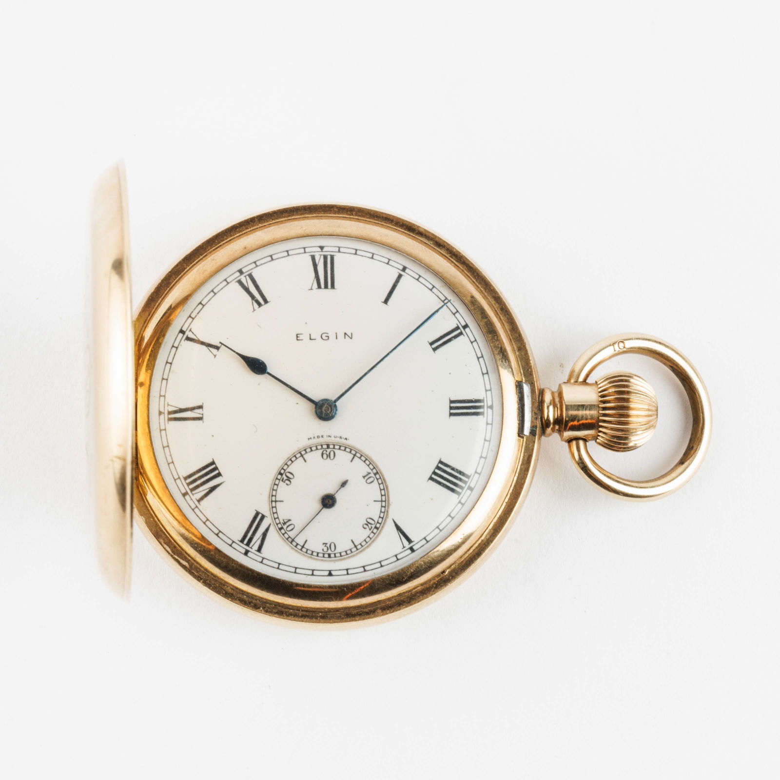 Pocket watch in hunter gold plated case with monogram RWT, enamel dial ‘Elgin’, on inner: Description ENPocket watch in hunter gold plated case with monogram RWT, enamel dial ‘Elgin’, on inner cover inscription ‘S Andrews, Masonic Lodge no 465, presented to Robert W Wrigh