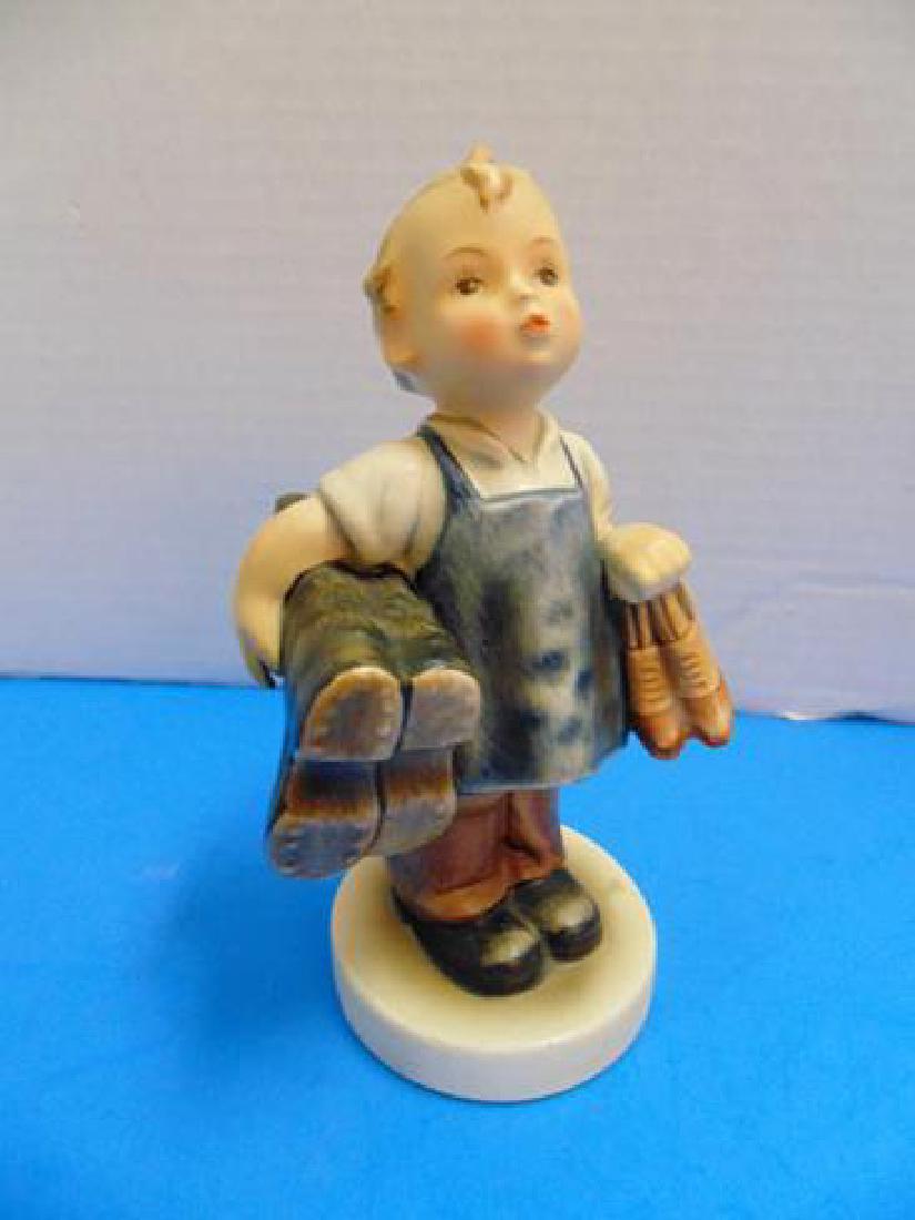 Hummel Figure Boots (1 of 2)