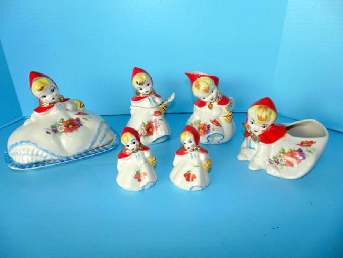 Hull Little Red Riding Hood Kitchen Set (1 of 4)