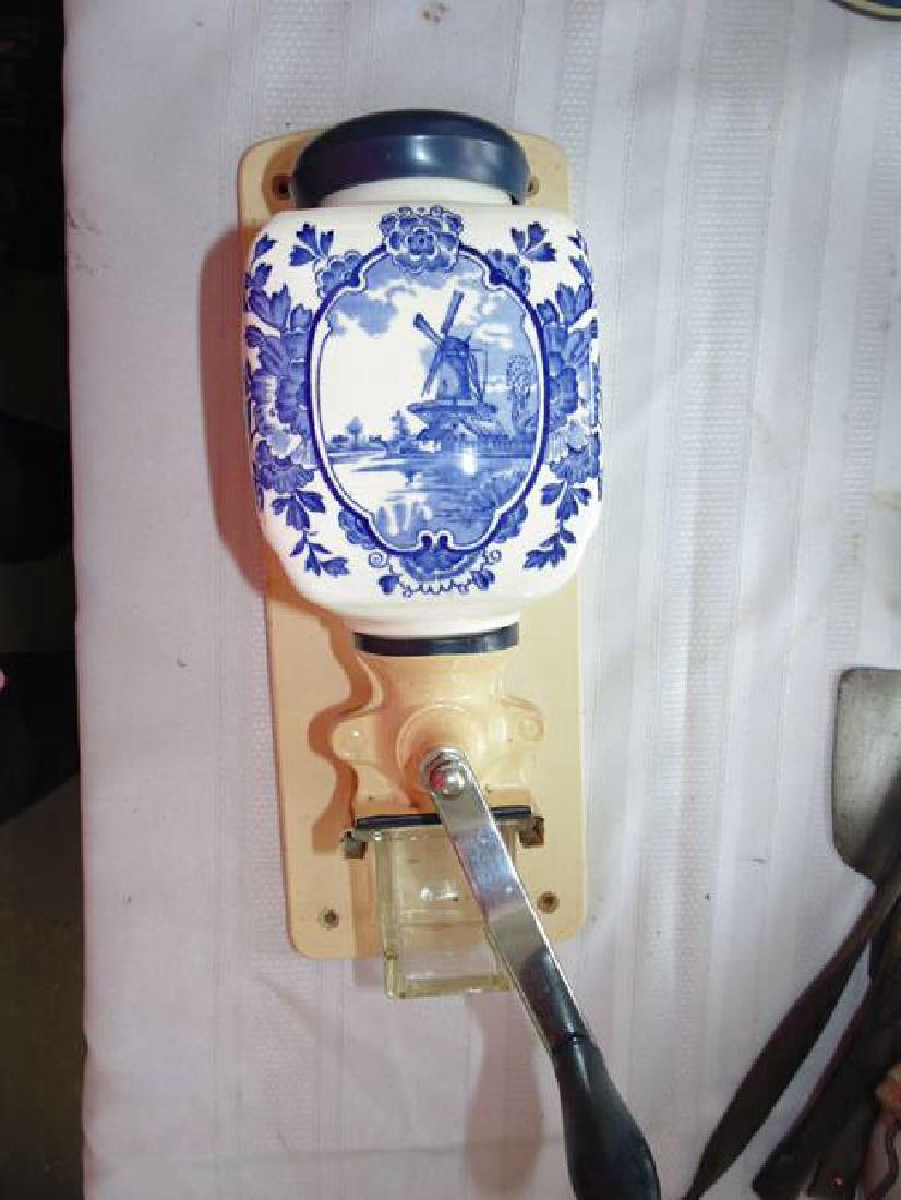 Delft Coffee Grinder (1 of 2)
