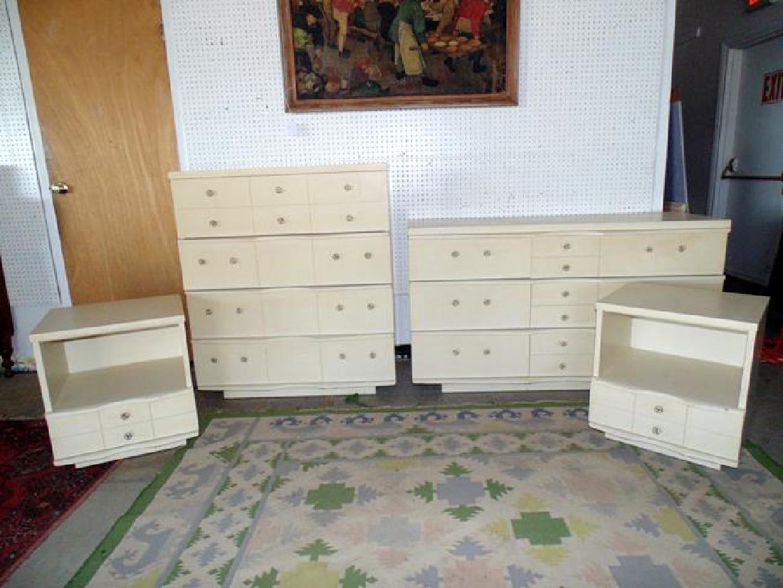 Kent Coffey Dresser & Chest (1 of 4)