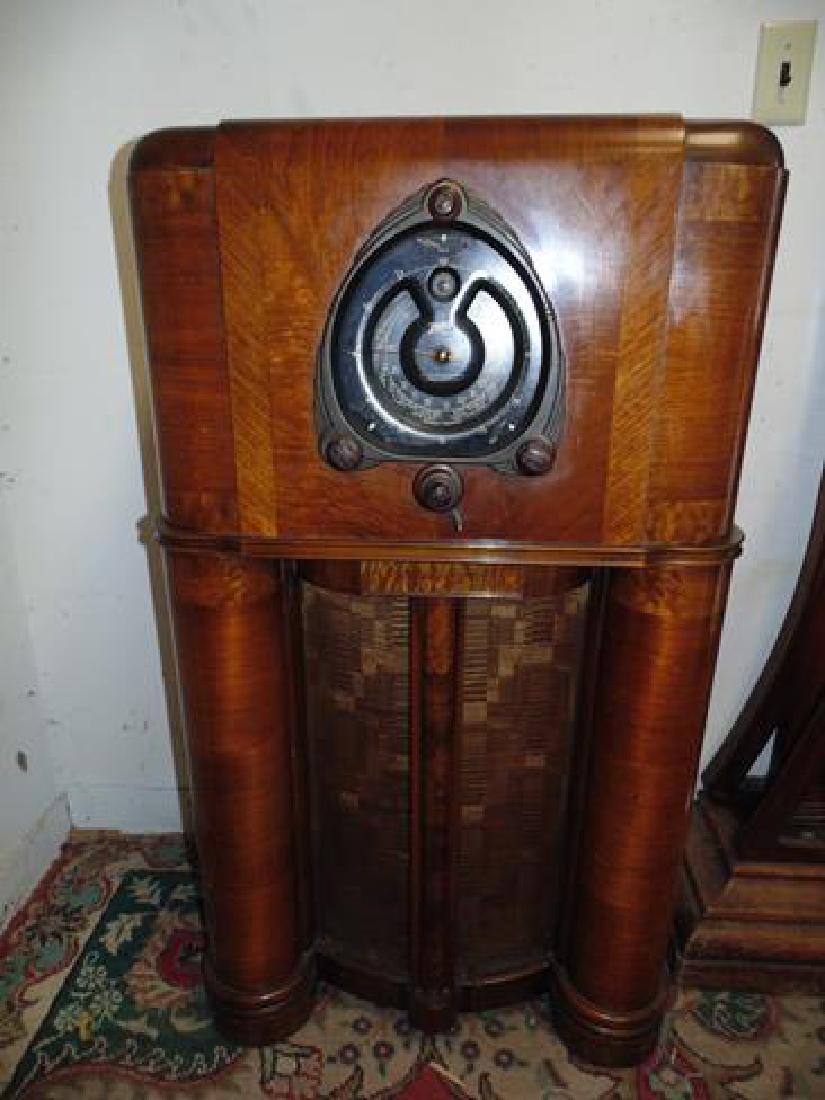 Zenith Floor Model Radio (1 of 2)