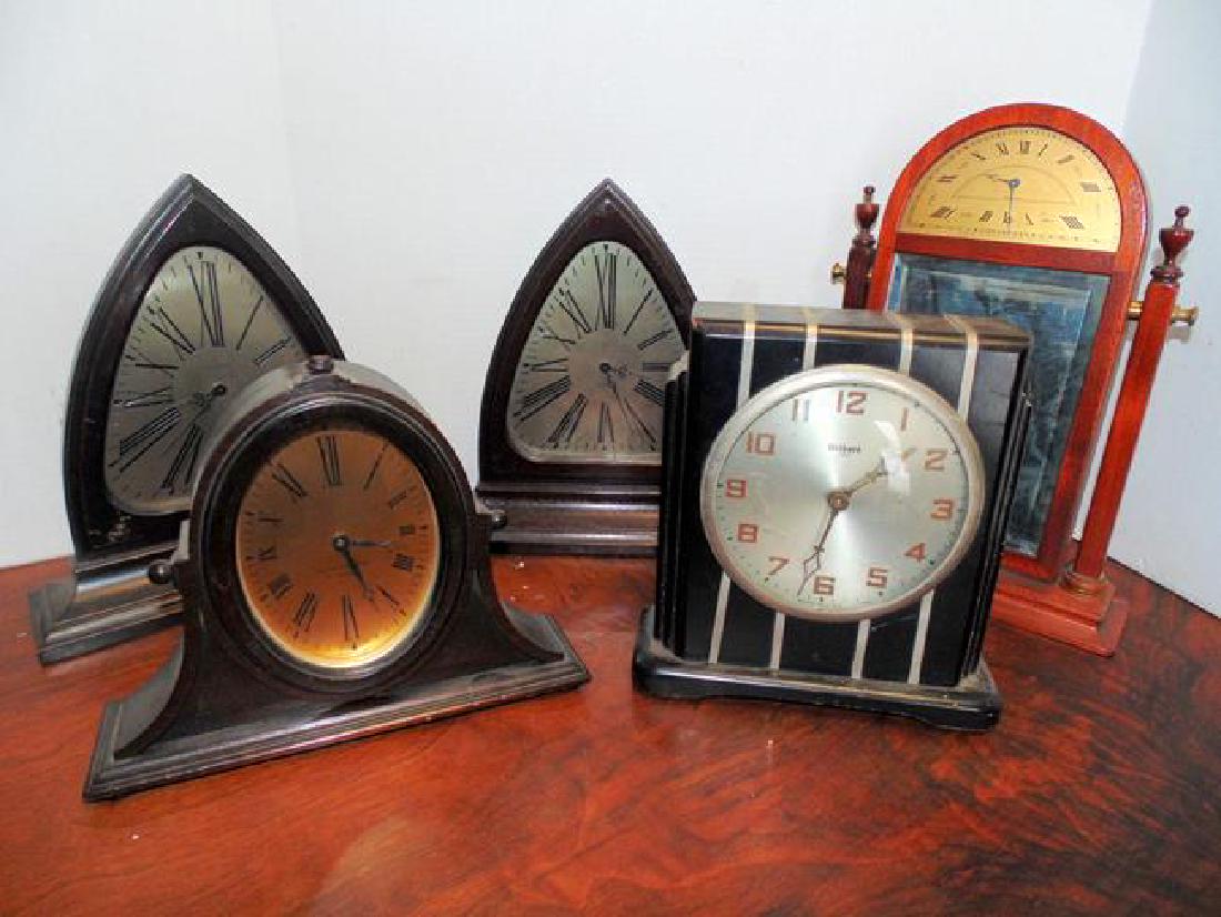 5 Desk Clocks (1 of 3)