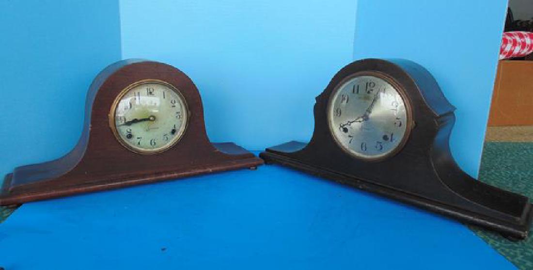2 Sessions Wood Mantle Clocks (1 of 3)