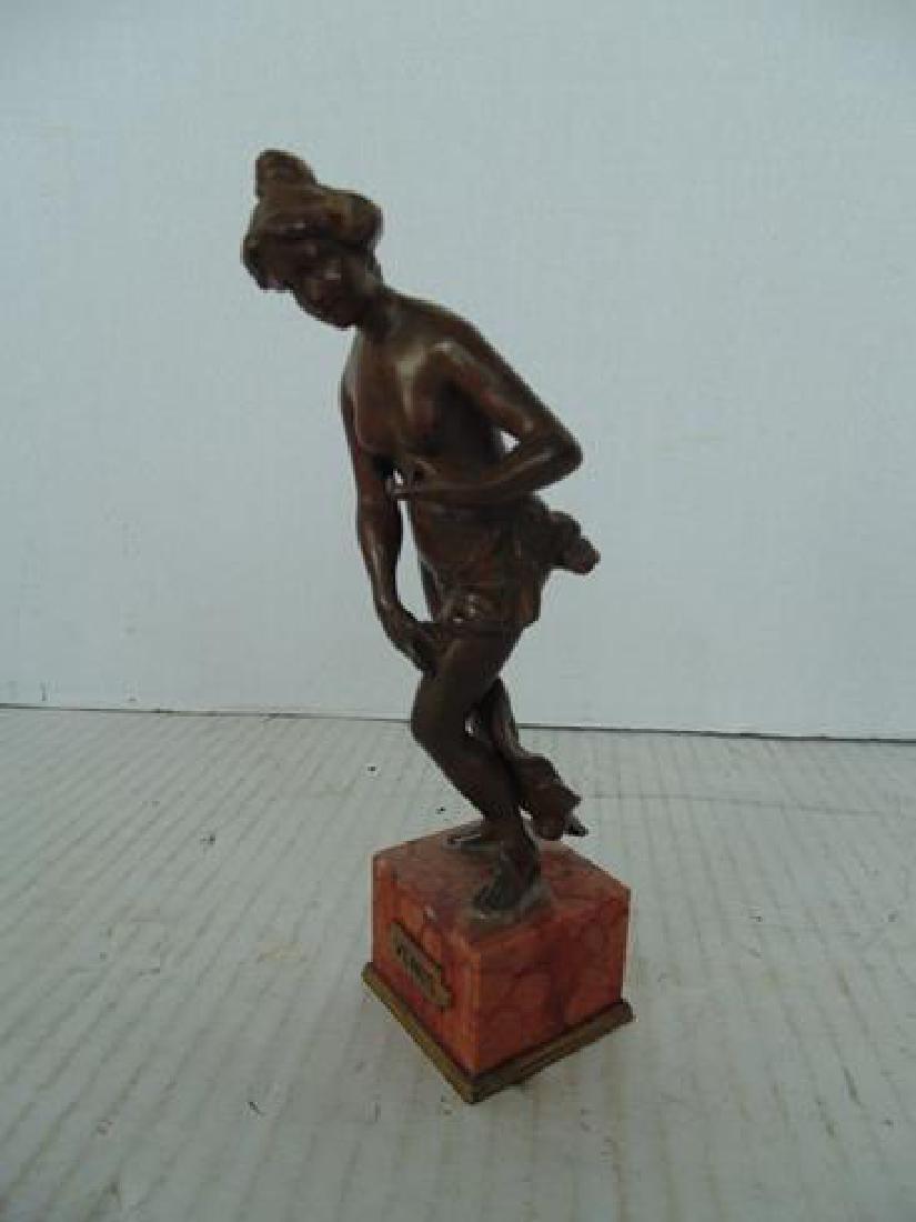 Bronze Venus: Bronze Venus on marble base 6 1//2".