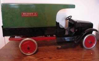 Buddy L Express Large Truck Super condition large : Super condition large 24" truck. Back doors swing open,