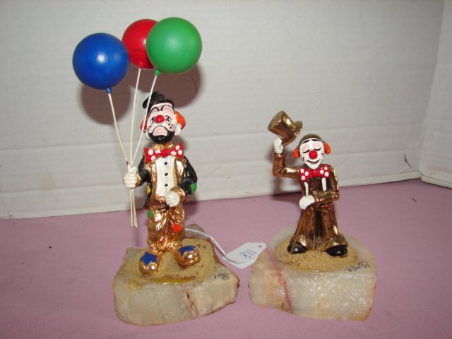 Ron Lee Clowns Signed by Artist: 2 Pewter Painted clown figures signed by Ron Lee. 8 1/2" and 6" tall. Very good condition.