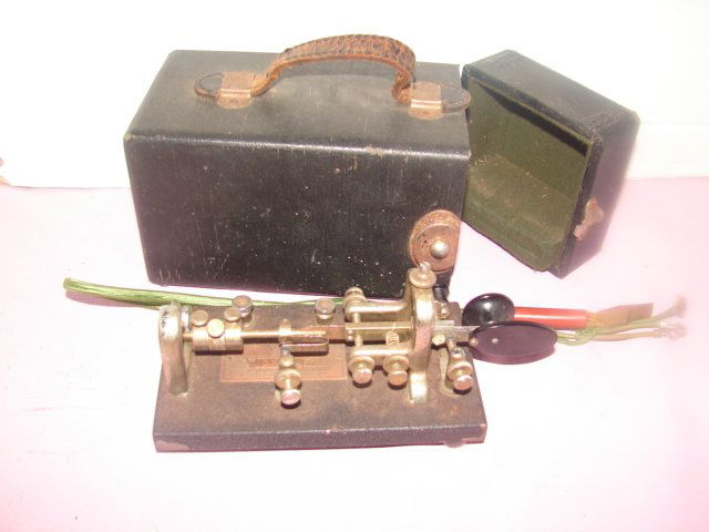 Antique Morse Code Device: Machine in black box for sending Morse Code. Vibrotex Company New York. Very good condition.