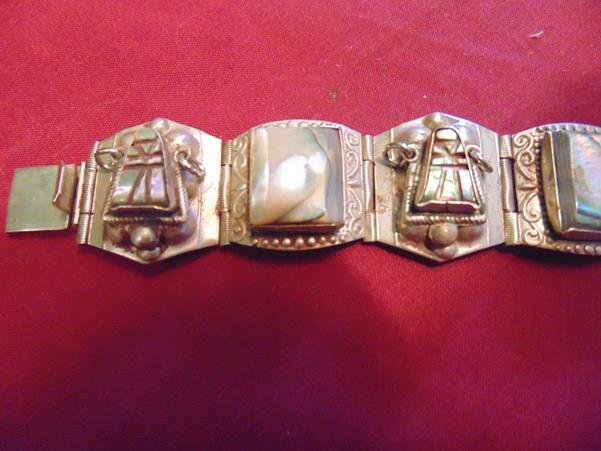 Silver and Abalone Bracelet Signed Mexico silver: Signed Mexico silver bracelet with abalone. Very good condition.