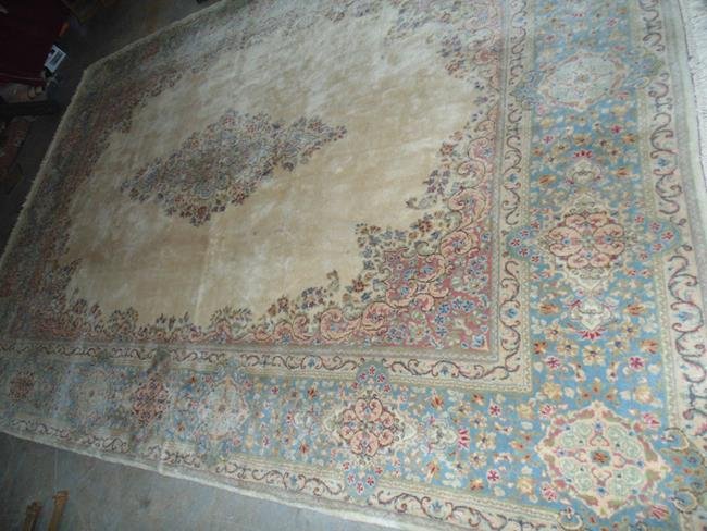 Large Kerman Oriental Rug: Rug measures 10'x14'. VEry good condition.