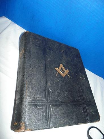 Masonic Bible: Bible measures 9 1/2x12x3". Masonic emblem impressed in gold on cover. Masonic Creed is listed. Copyright 1924. Gilt edge pages. Many illustrations some in color.