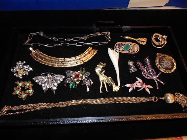 Costume Jewelry: Tray lot of costume jewelry incluidng filigree & enameled butterfly, Monet Necklace, Trifari etched glass disk pendant, Dart Pin, etc.