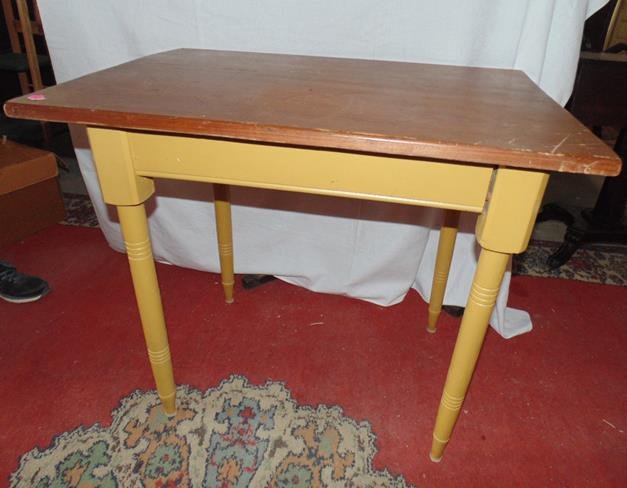 Kitchen Work Table: Vintage kitchen work table with painted legs. 32X28
