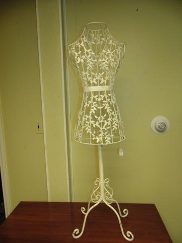 Wire Dress Form (1 of 1)