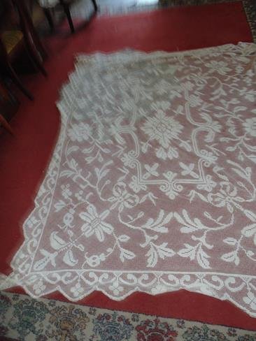 2 Crochet Tablecloths (1 of 2)