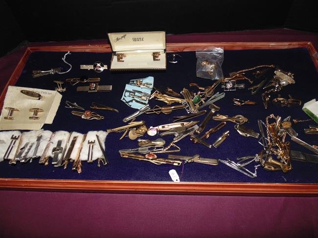 Costume Jewerly Tie Clips (1 of 1)