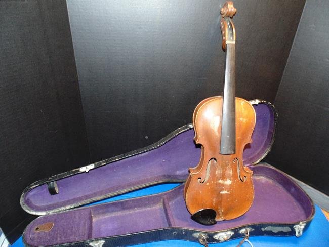 Jacobus Stainer Violin (1 of 1)