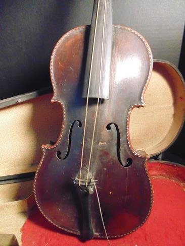 Violin with "Stitched " Inlay: Violin as is with "stitched" inlay front and back. 4/4 violin with faded signature inside back.