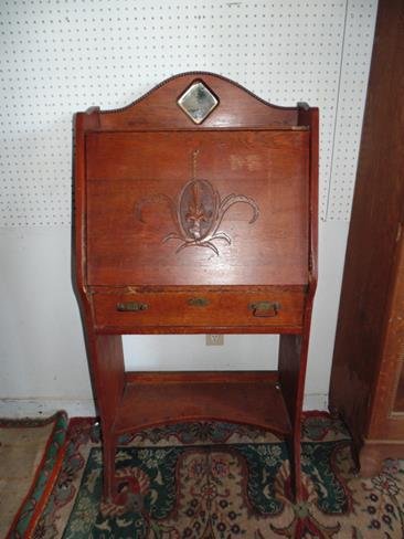 Oak Arts & Crafts Drop Front Desk (1 of 3)