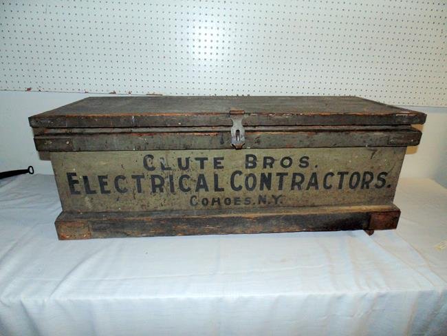 Tool Chest on Wheels (1 of 3)