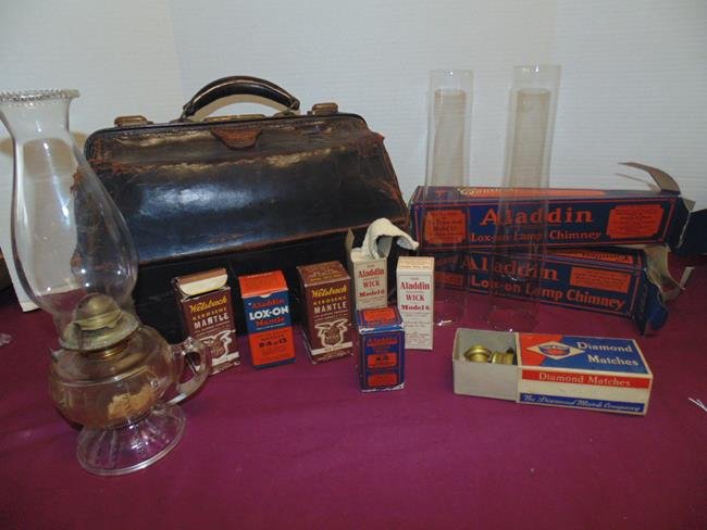 Aladdin Hurricane Shades in Box (1 of 1)