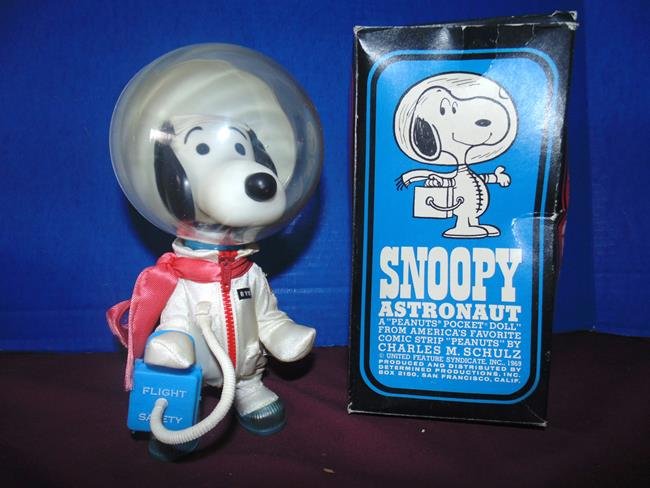 Snoopy Astronaut  1969 with Original Box (1 of 2)