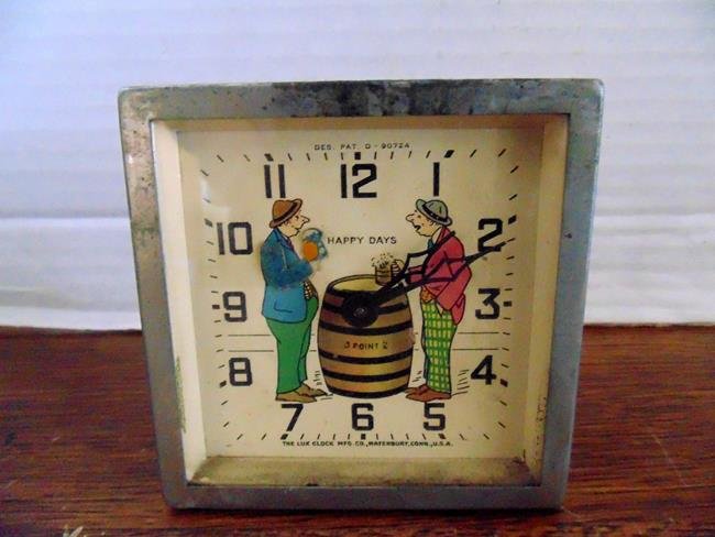 Happy Days Lux Novelty Animated Clock (1 of 1)