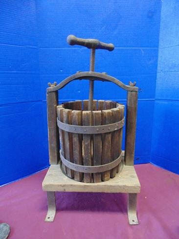 Wood Cider Press (1 of 1)