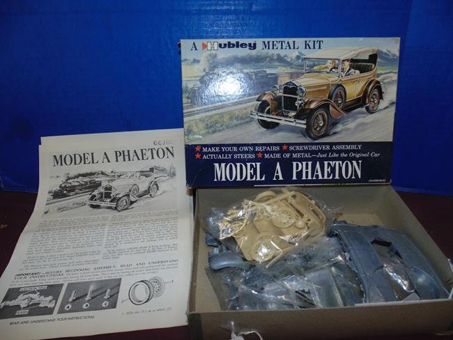 Hubley Model A Phaeton Metal Model Kit (1 of 2)