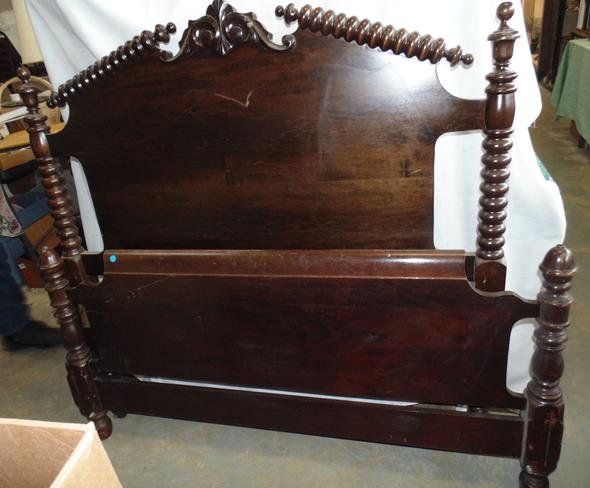 Jenny Lind Bed (1 of 1)