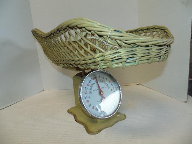 Wicker Baby Scale (1 of 1)