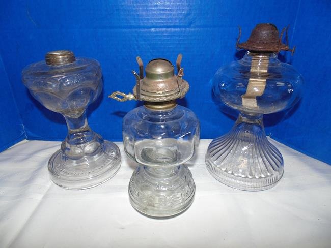 3 Glass Fluid Lamps. (1 of 1)