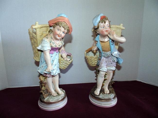 KPM Statues (1 of 2)