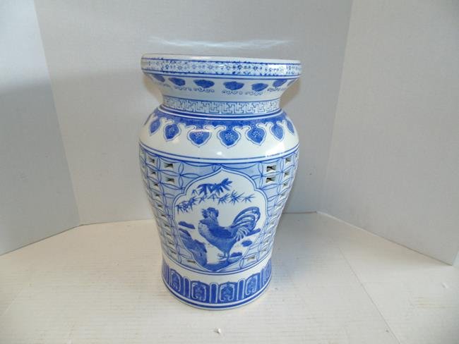 Oriental Blue & White Garden Seat: Oriental style porcelain garden seat 16" tall. Very good condition.