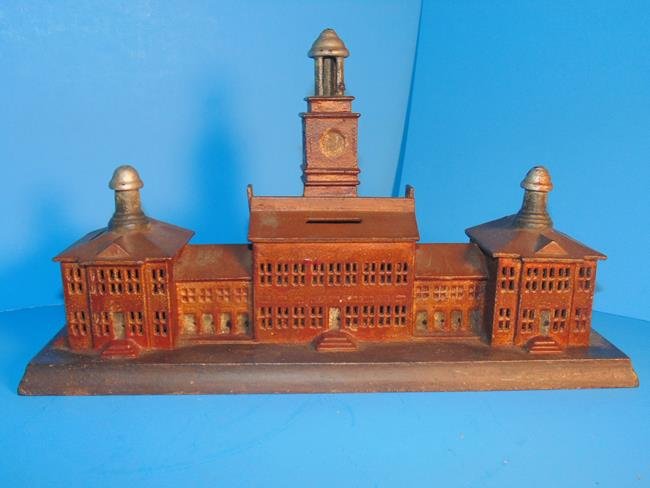 Independance Hall Cast Iron Still Bank (1 of 4)
