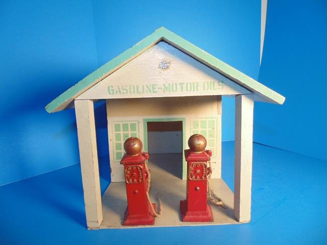 Illuminating Nativity On Tokay >> Https Www Liveauctioneers Com Item 48208741 Lot Of Champagne Illuminating Nativity On Tokay >> Https Www Liveauctioneers Com Item 48208741 Lot Of Champagne