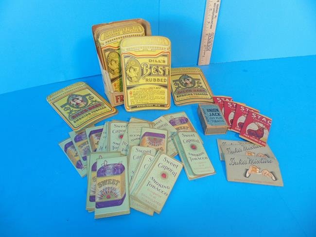 Tobacco Papers & Pipe Cleaner Store Display (1 of 2)